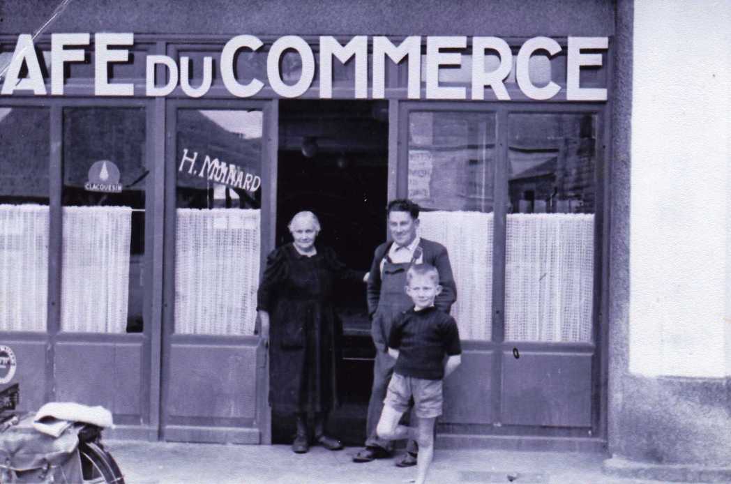 Caf du Commerce - Jeanne Dano