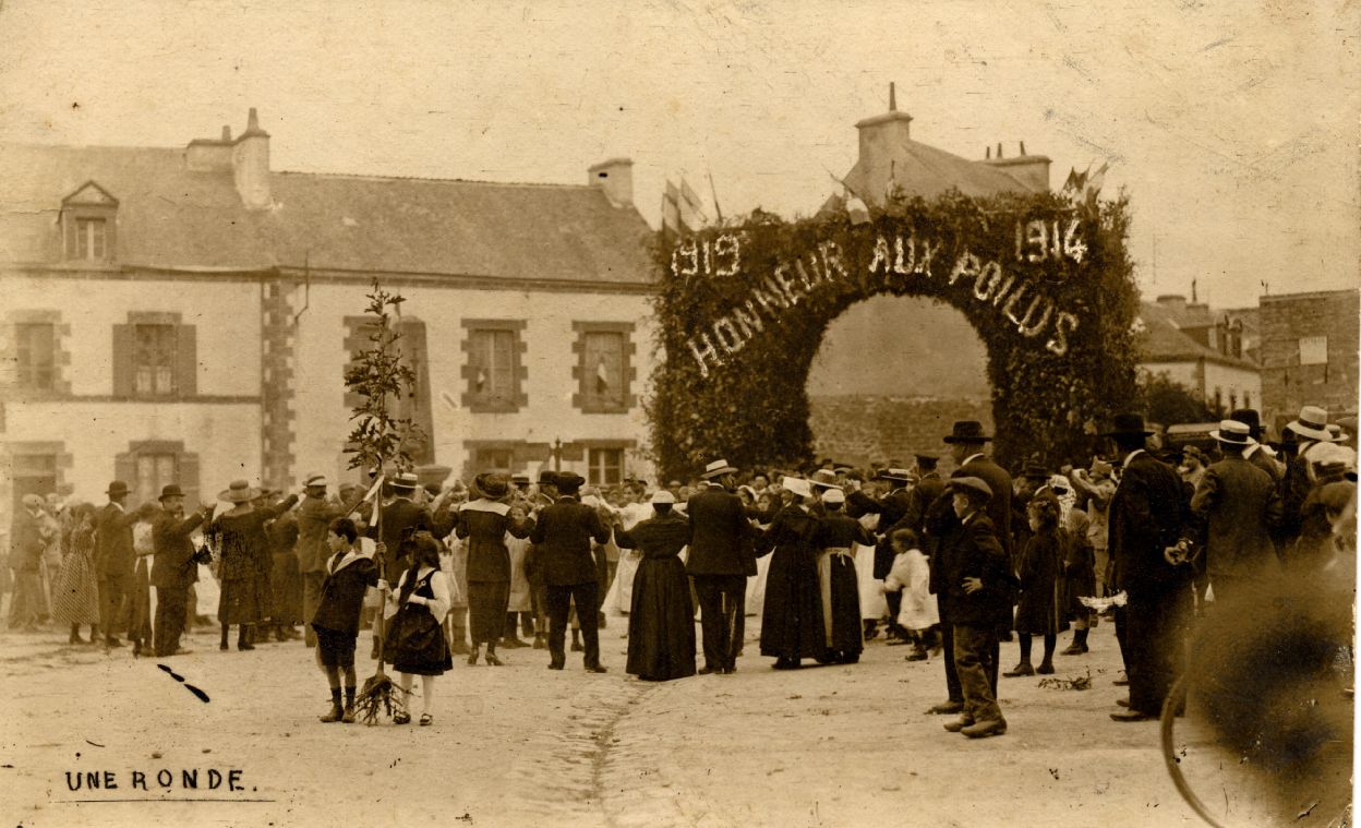 Honneur aux Poilus