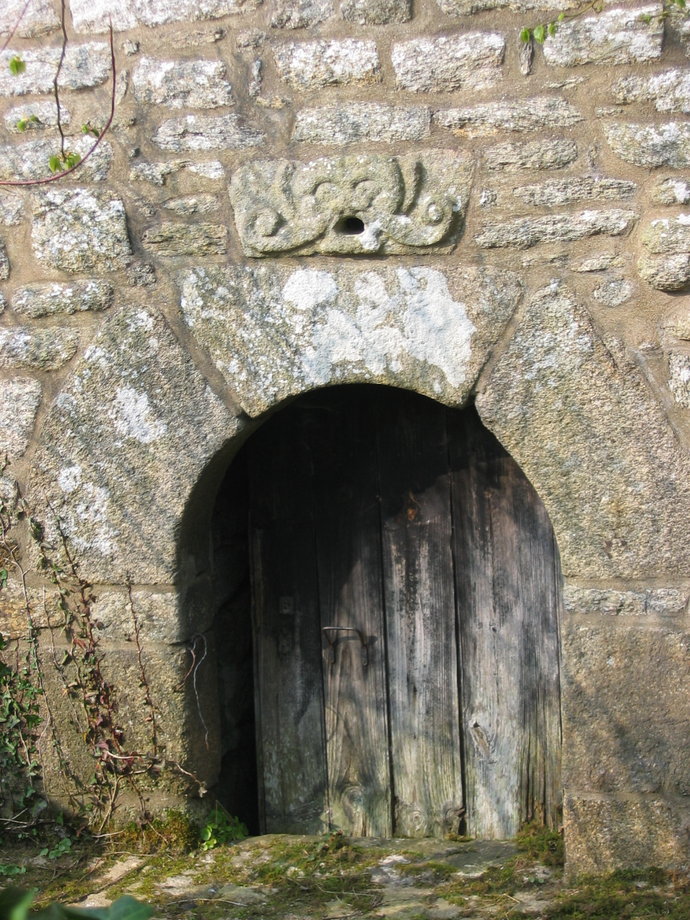 Ancienne porte  Cotbihan (03/2009)