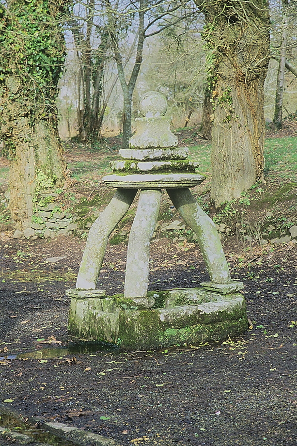 La Fontaine de l'ancien Presbytre (03/2003)