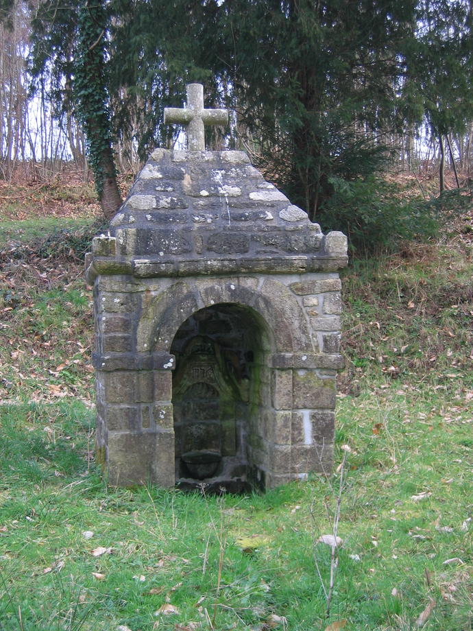 Pluherlin - La Fontaine de Cartudo (02/2006)