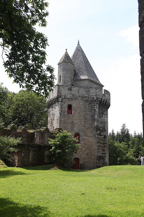 Largoet - La Tour Ouest (06/2010)