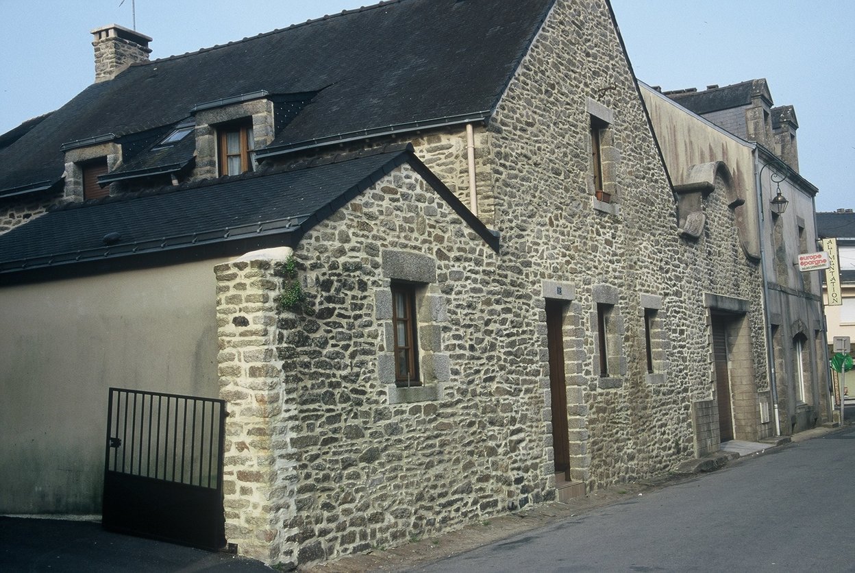 Ancien Garage T.Moinard	(04/2003)