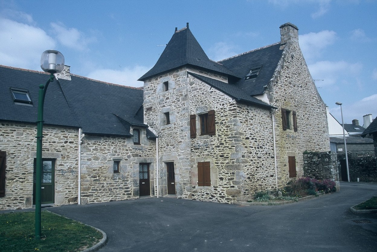 Noyal (04/2003)