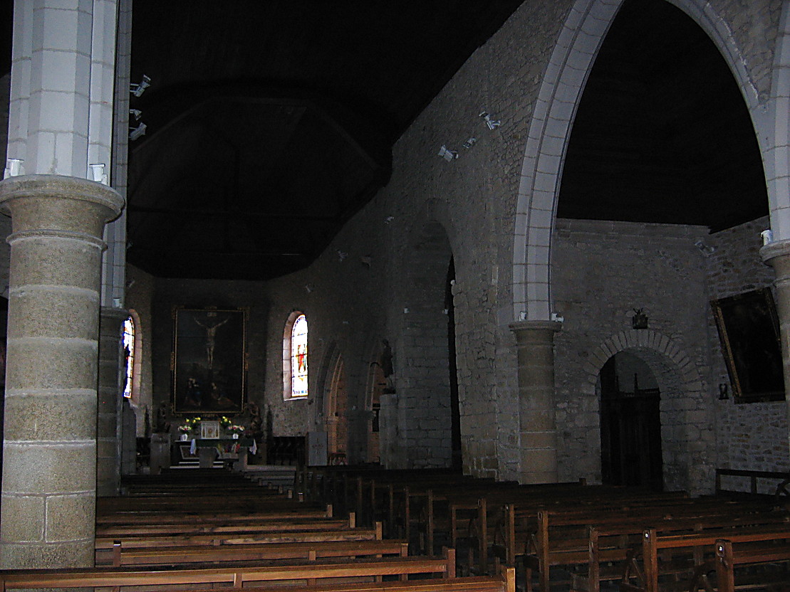 Noyal - L'glise (07/2007)