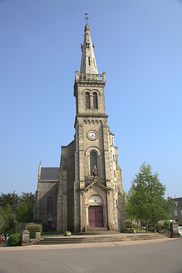 Pluherlin - L'Eglise (04/2011)