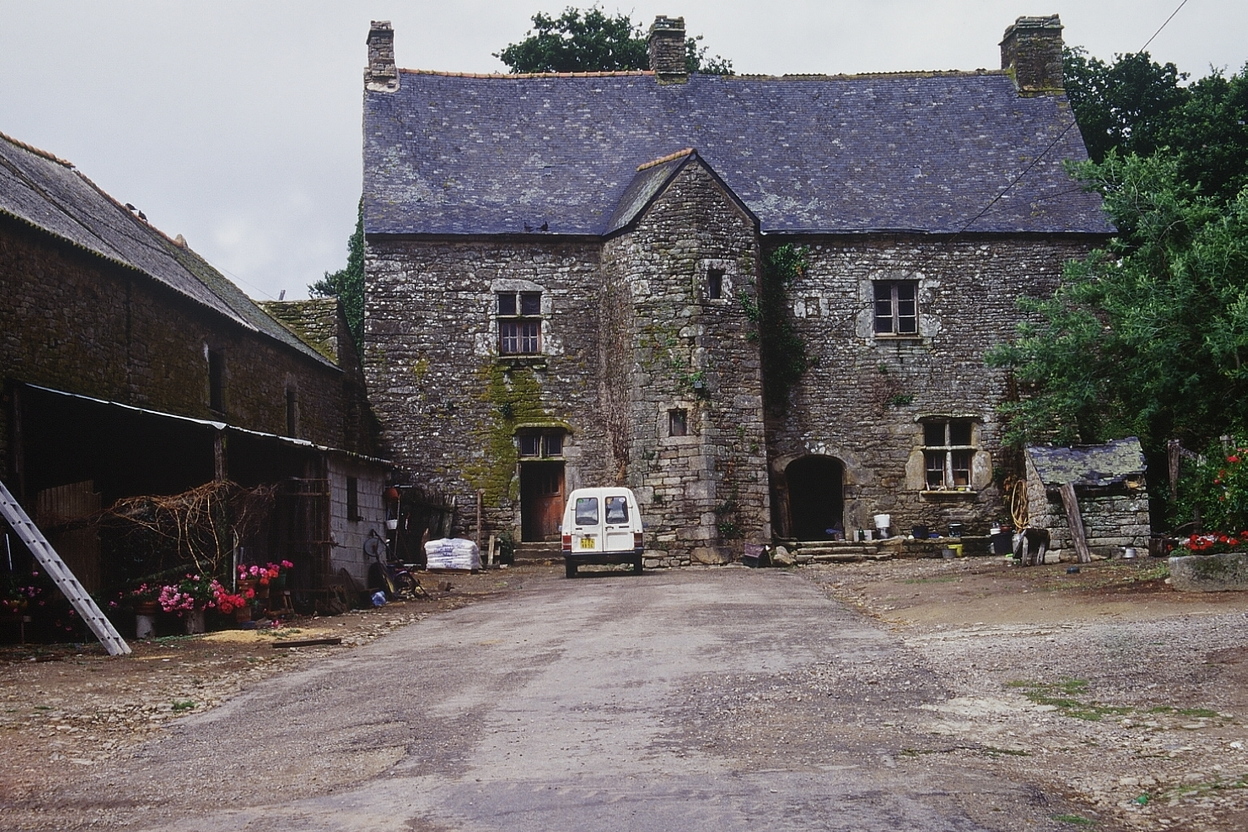 Molac - Manoir de Rangouet (07/2003)