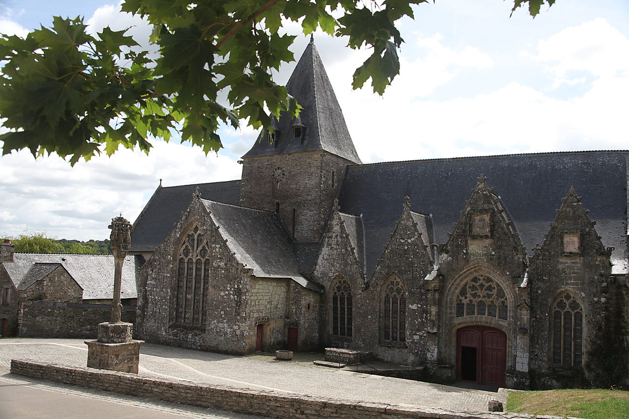 Rochefort - L'glise (08/2010)